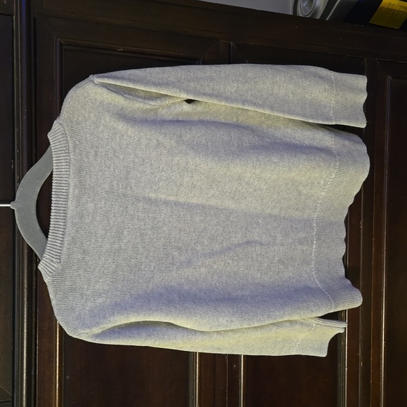 Boys Baby GAP size 4 Mickey Mouse Sweater Gray NWOT - Picture 3 of 4